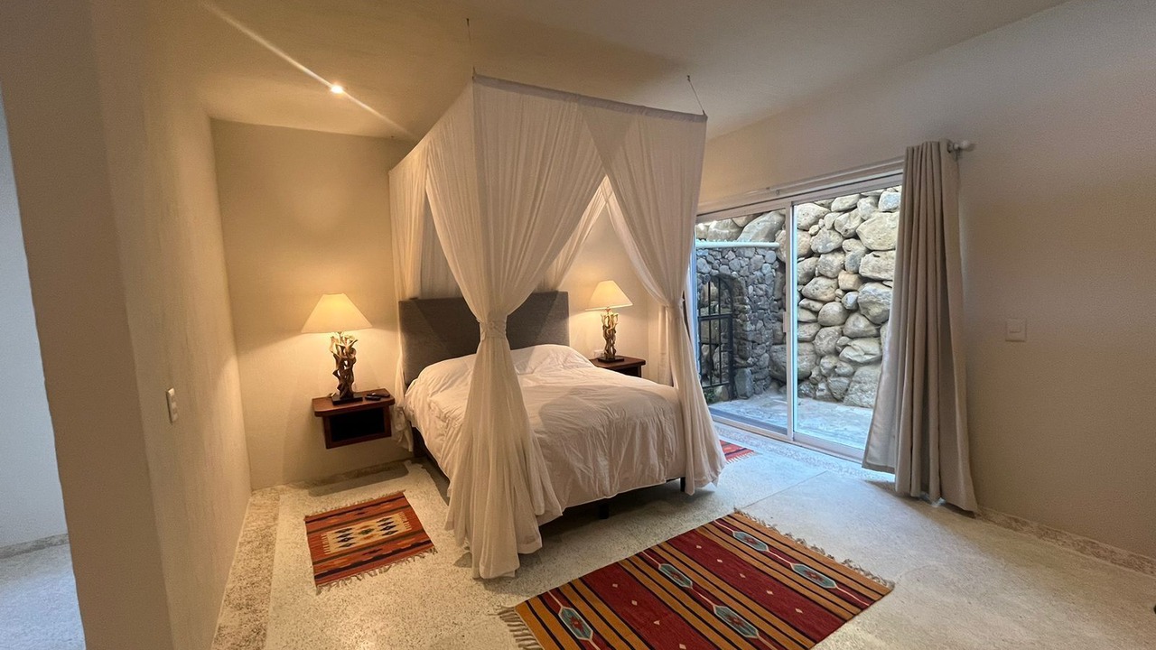 Photo of Bedroom in Raquet Club