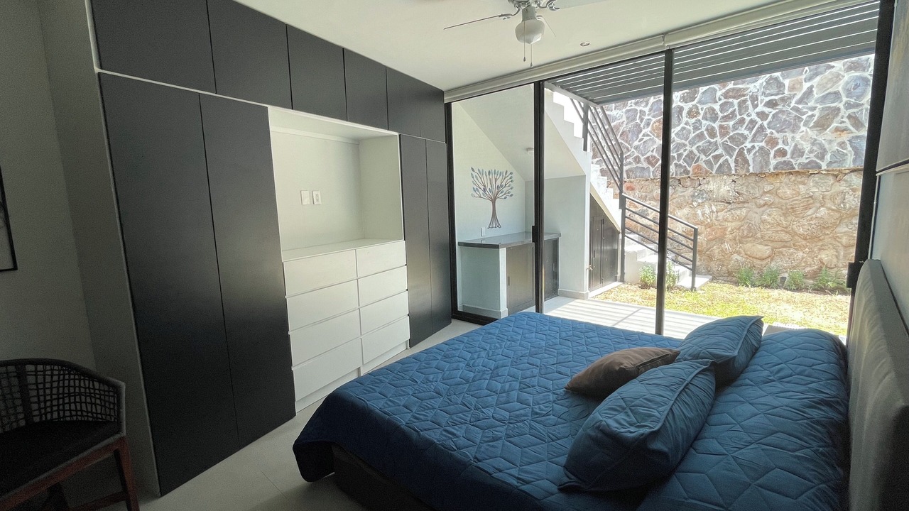 Photo of Bedroom in Raquet Club