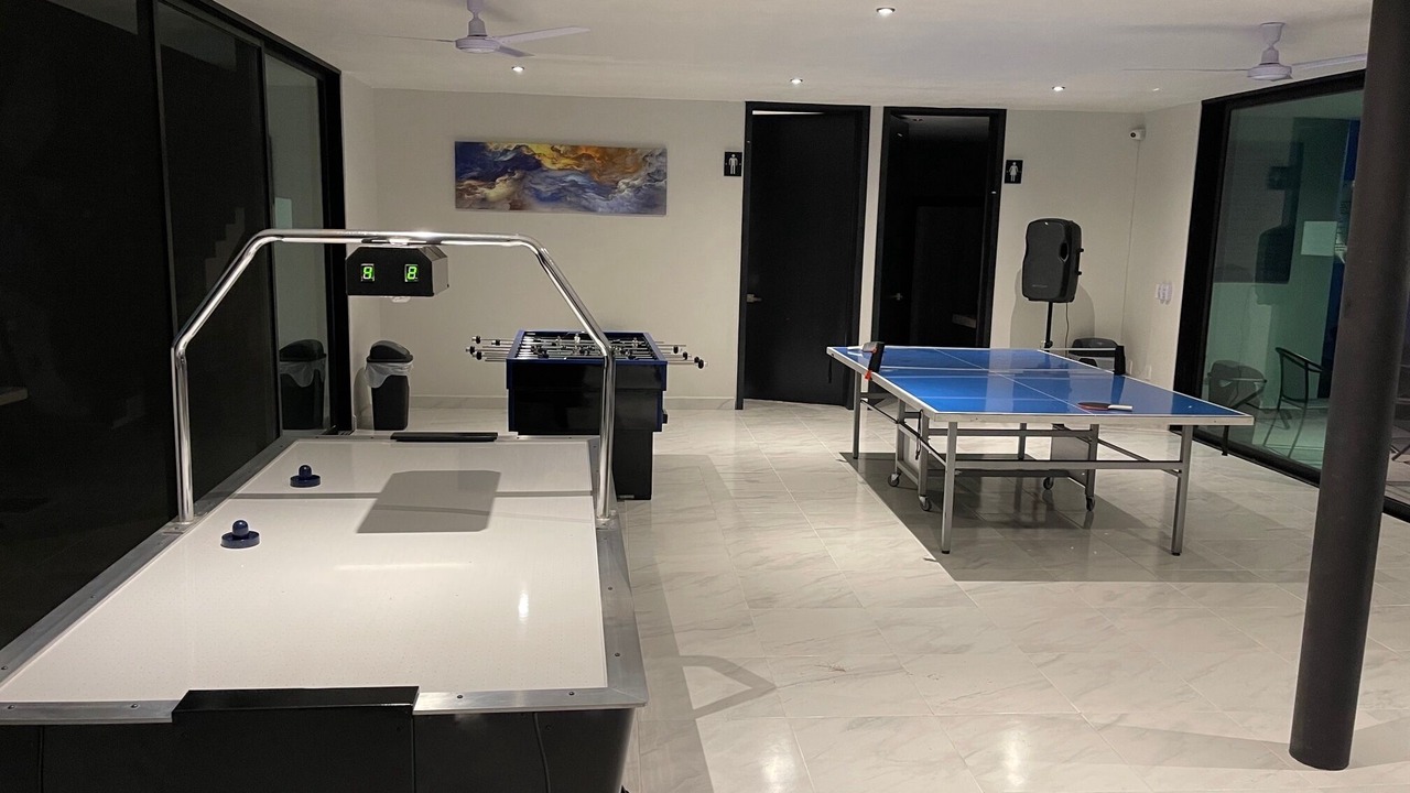 Photo of Bedroom in Raquet Club