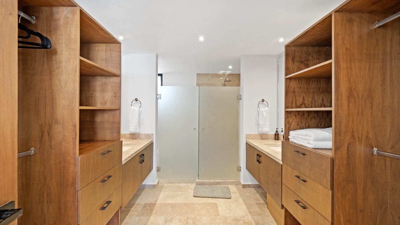 Photo of Others in Miramar