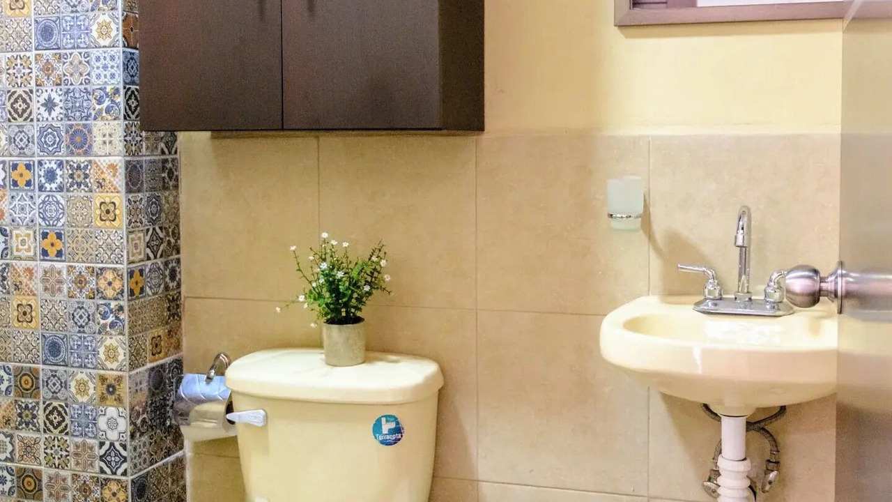 Photo of Bathroom in Luis Jimenez Figueroa