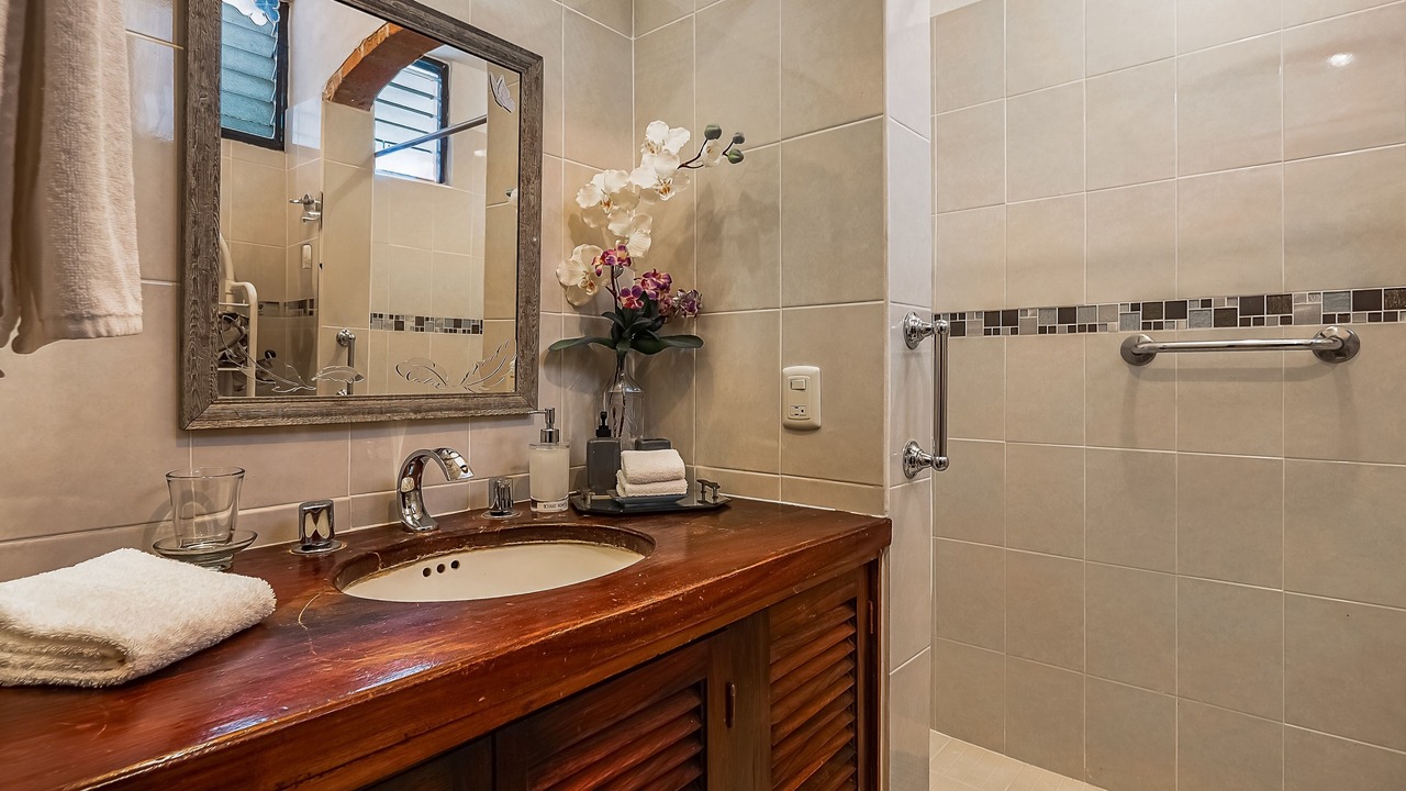 Photo of Bathroom in North Hotel Zone