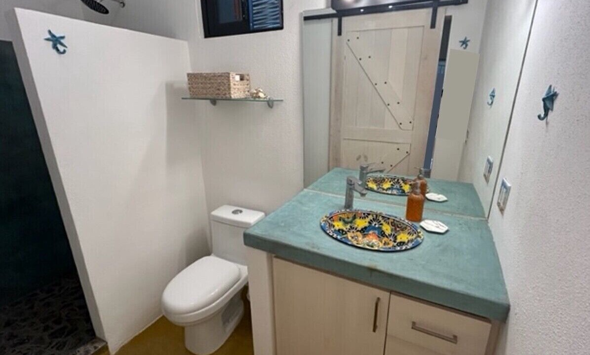 Photo of Bathroom in El Pescadero
