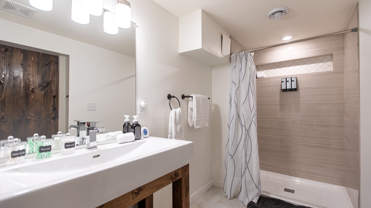 Photo of Bathroom in Diamond Lake