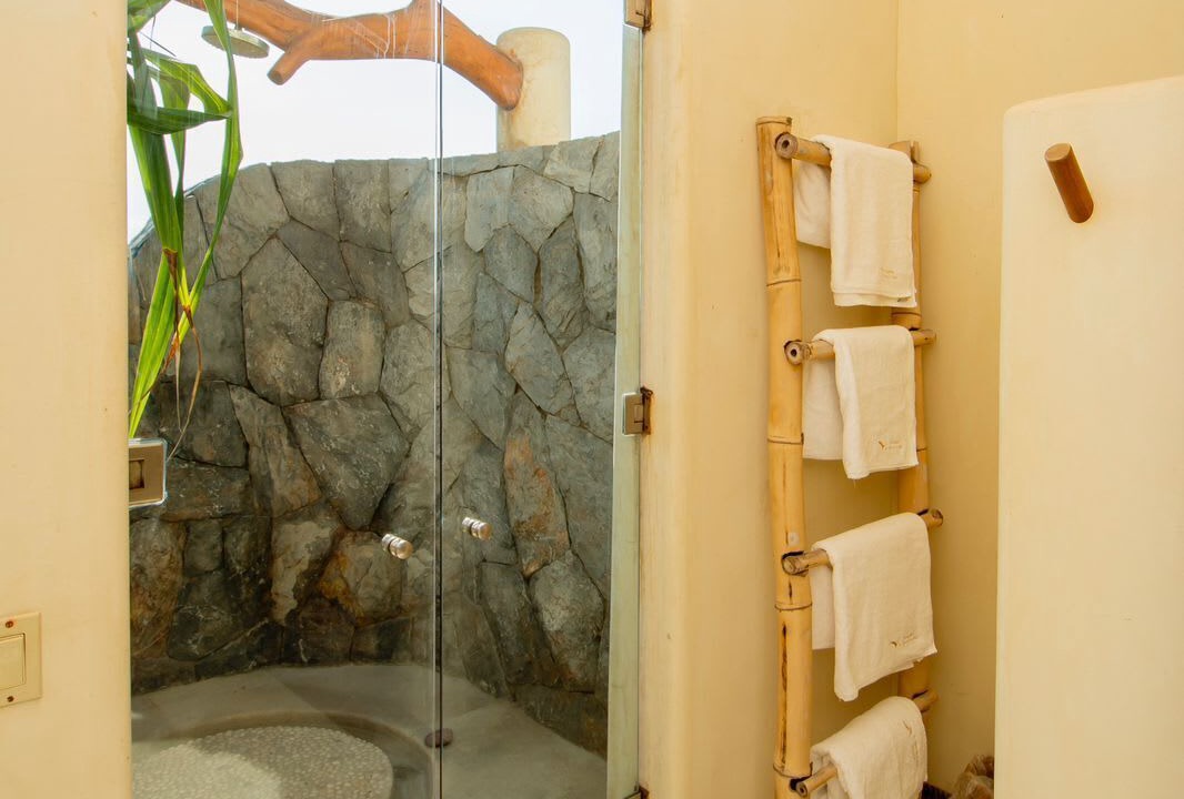 Photo of Bathroom in Petacalco