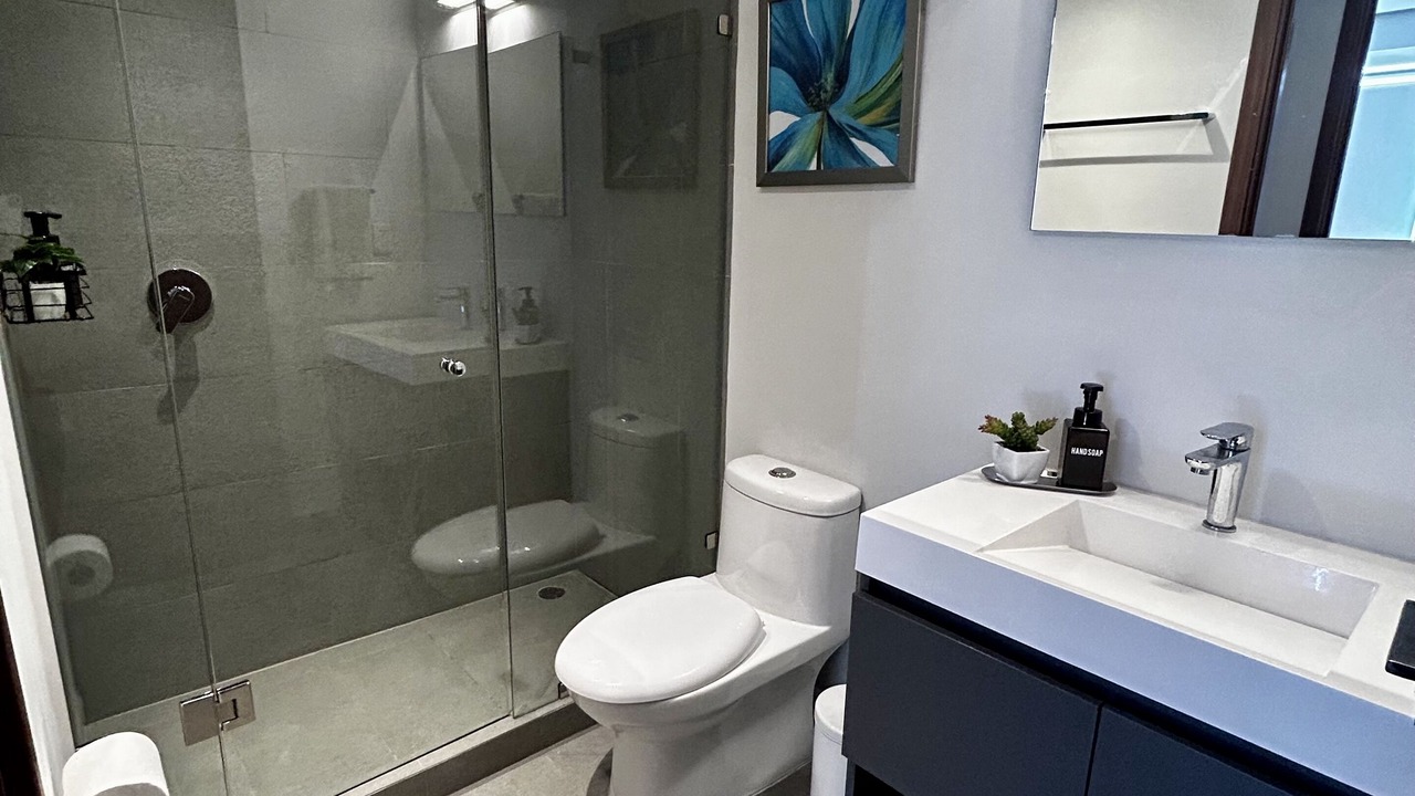 Photo of Bathroom in Del Valle