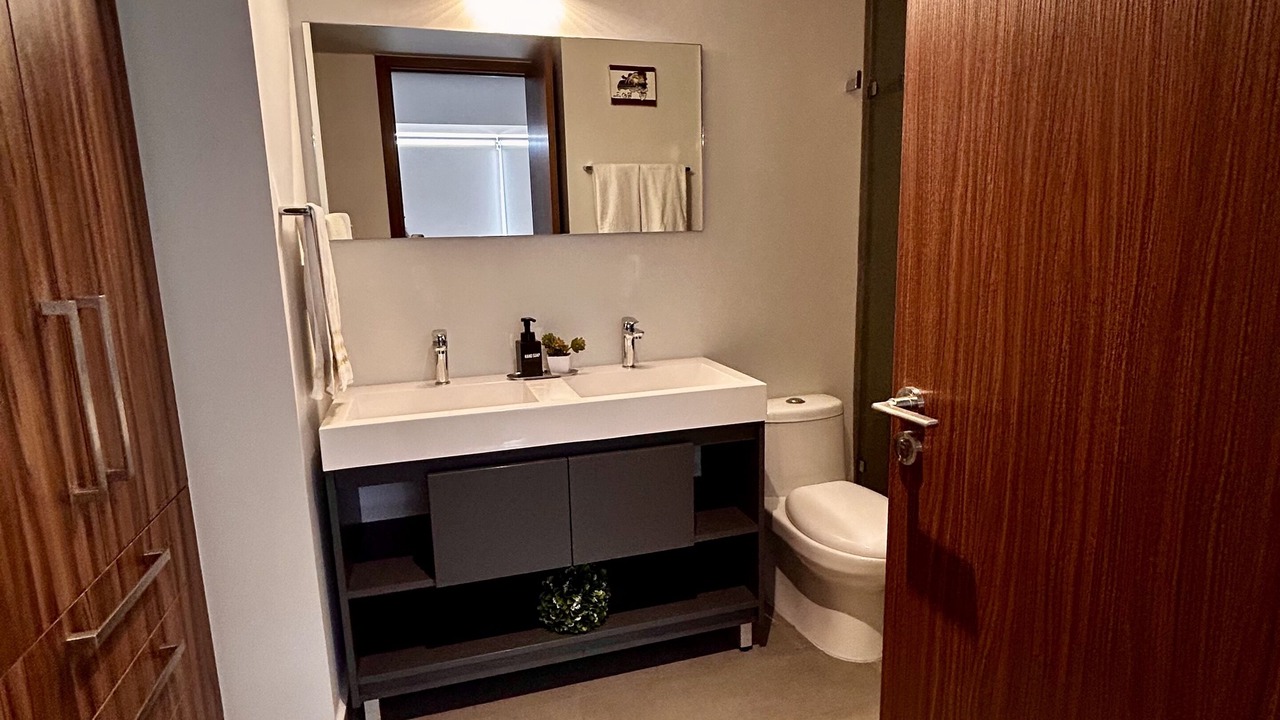 Photo of Bathroom in Del Valle