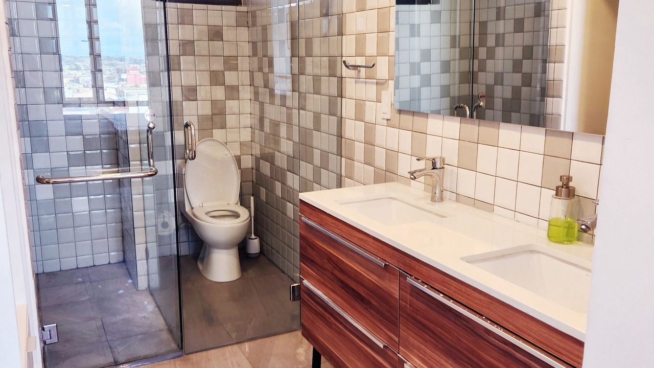 Photo of Bathroom in Avenida Revolucion