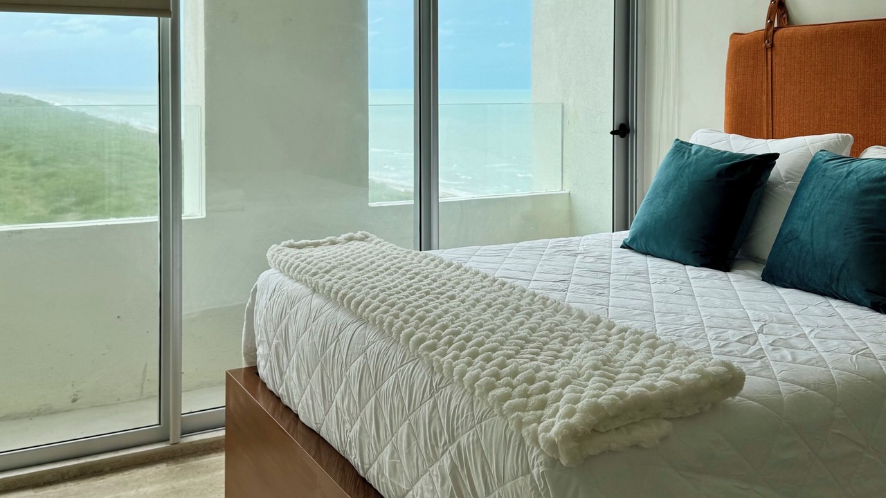 Photo of Bedroom in Miramar