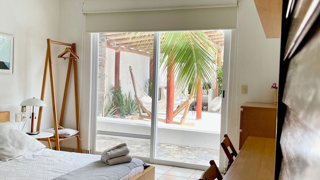 Photo of Bedroom in R
