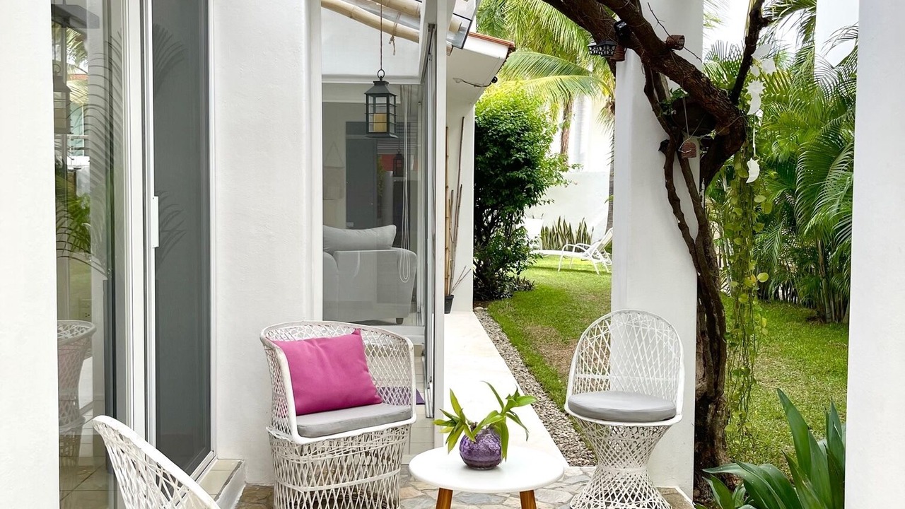 Photo of Patio Balcony in R