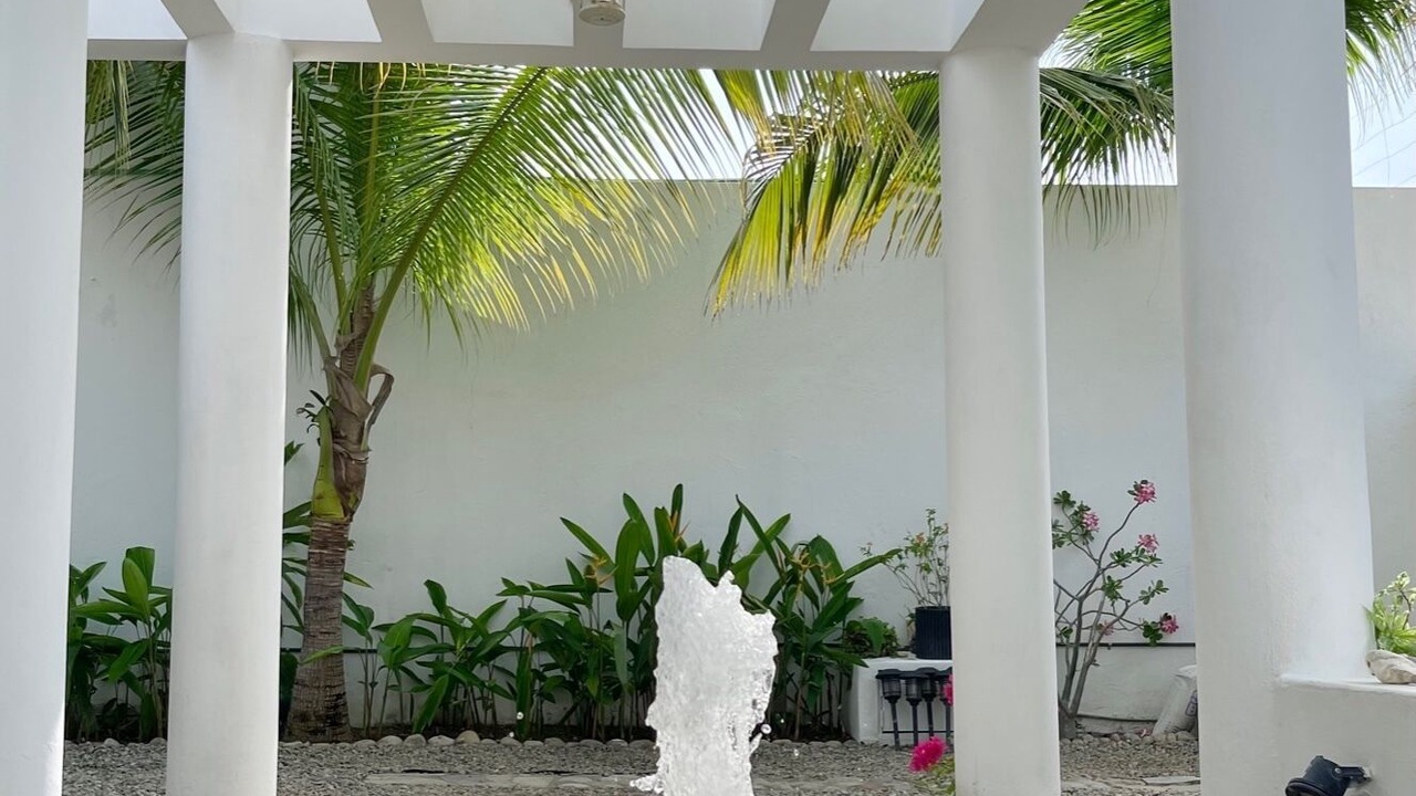Photo of Outdoor in R