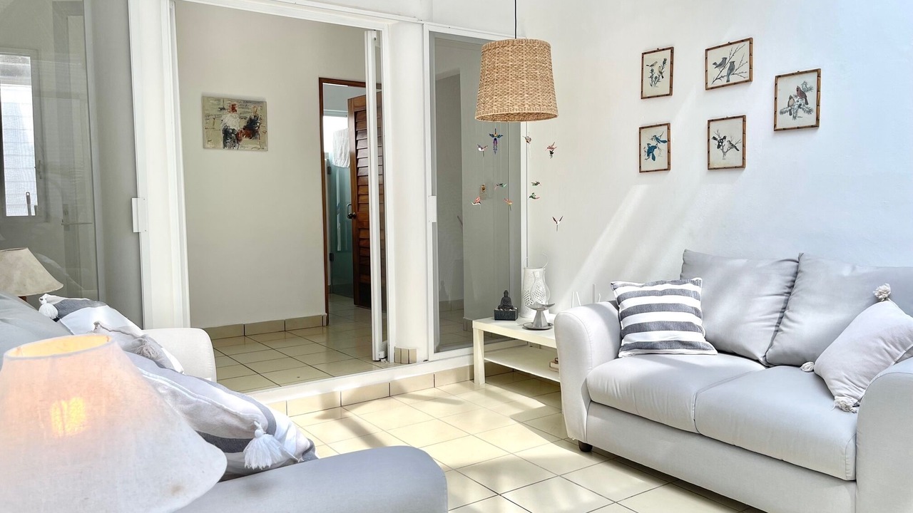Photo of Livingroom in R
