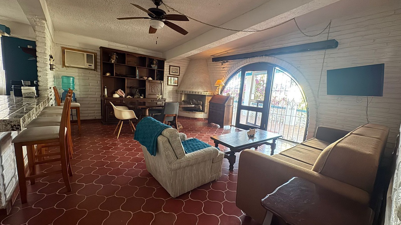 Photo of Livingroom in San Carlos