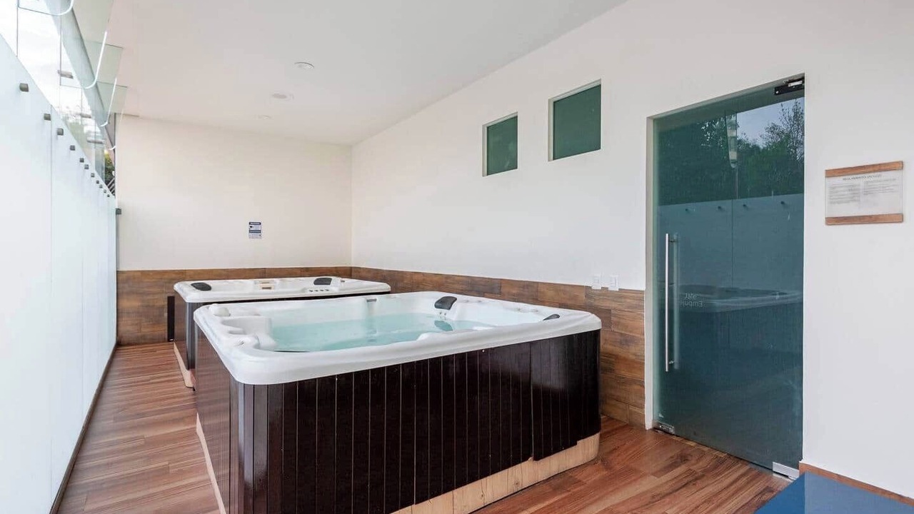 Photo of Others in Anahuac