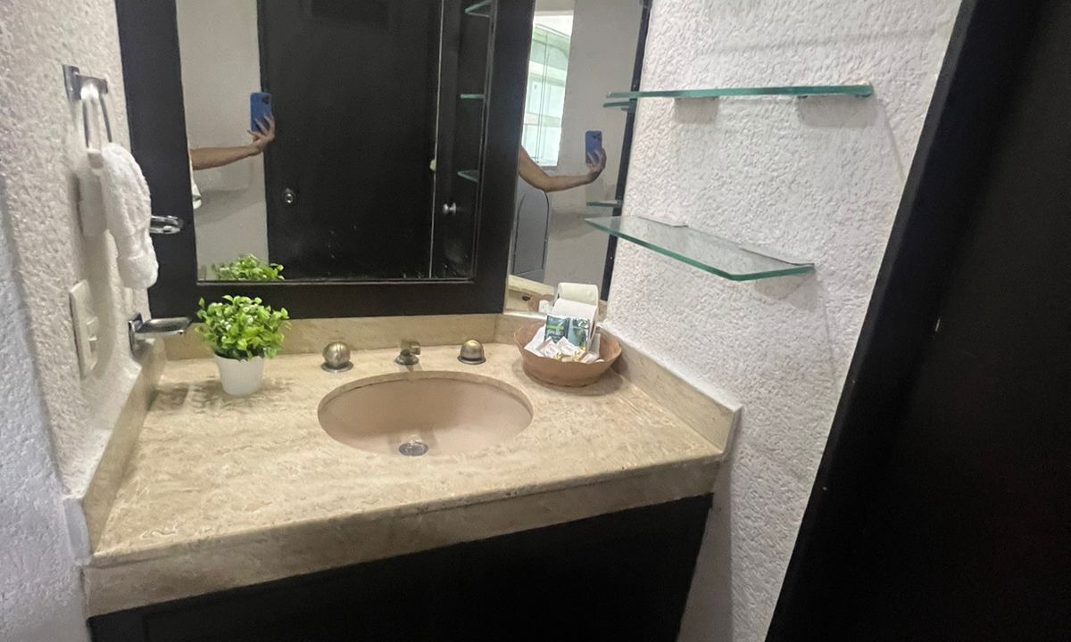 Photo of Bathroom in Club Deportivo