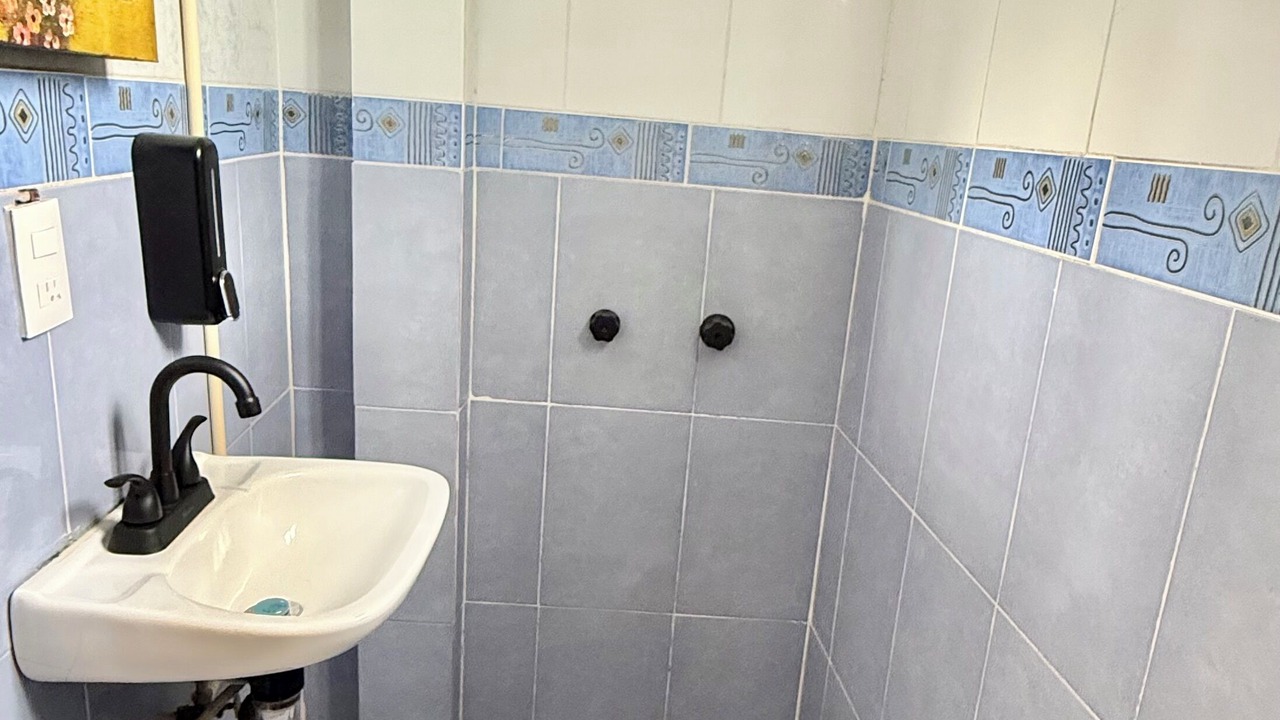 Photo of Bathroom in Cuauhtemoc Cardenas