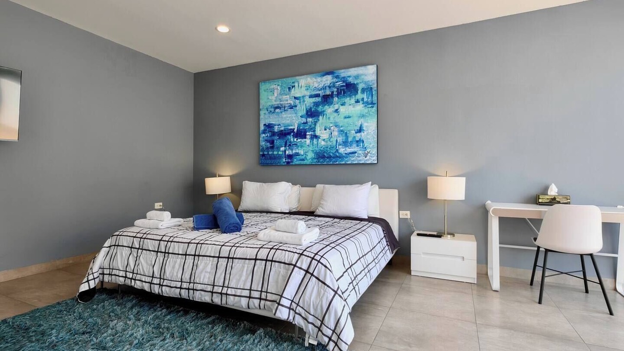 Photo of Bedroom in 12th Street