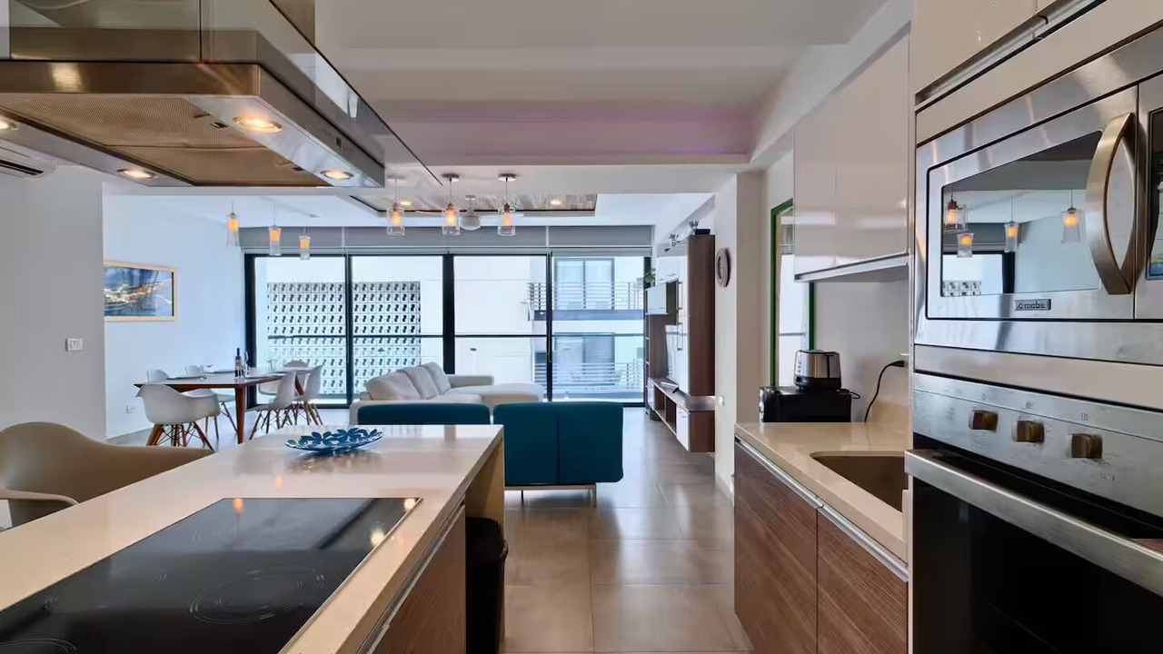 Photo of Kitchen in 12th Street