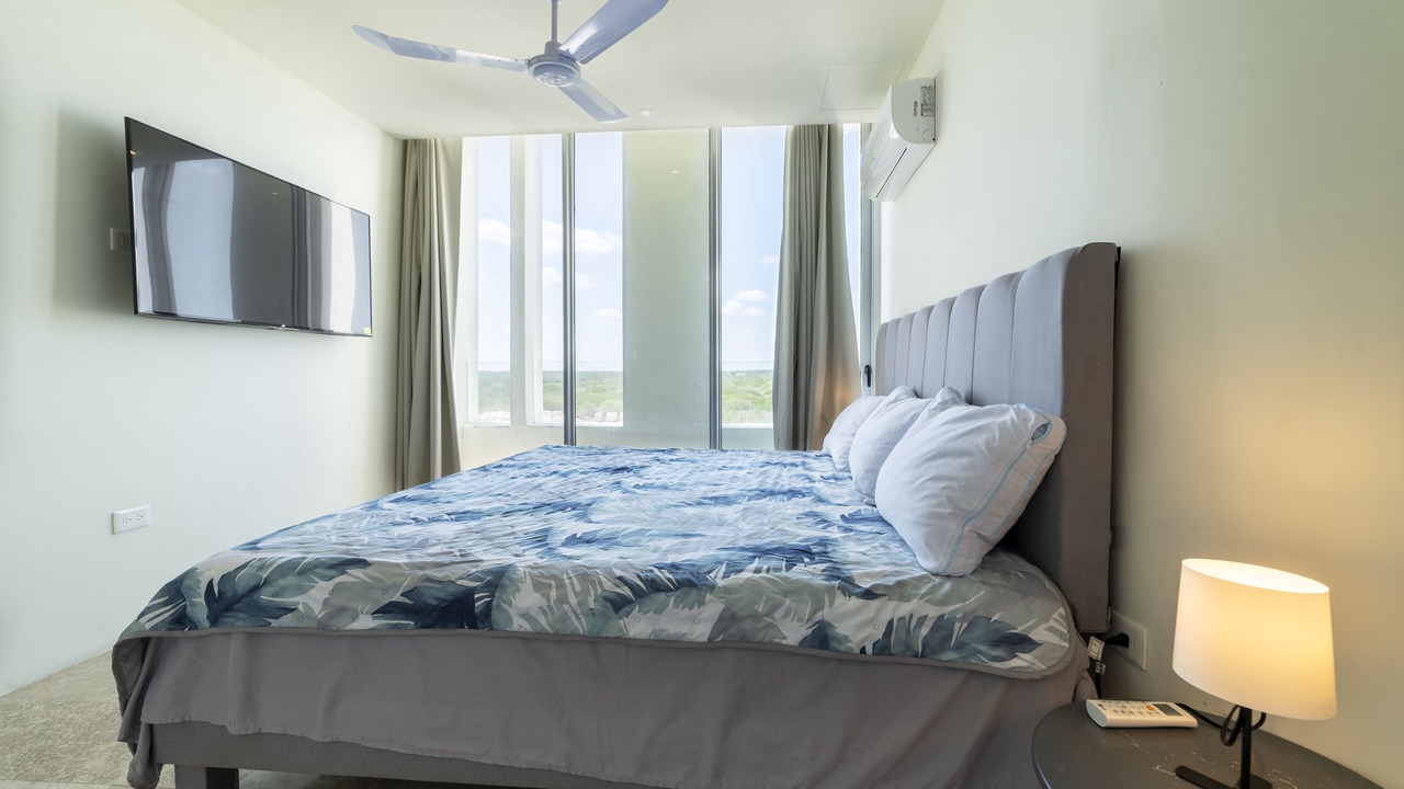 Photo of Bedroom in Miramar