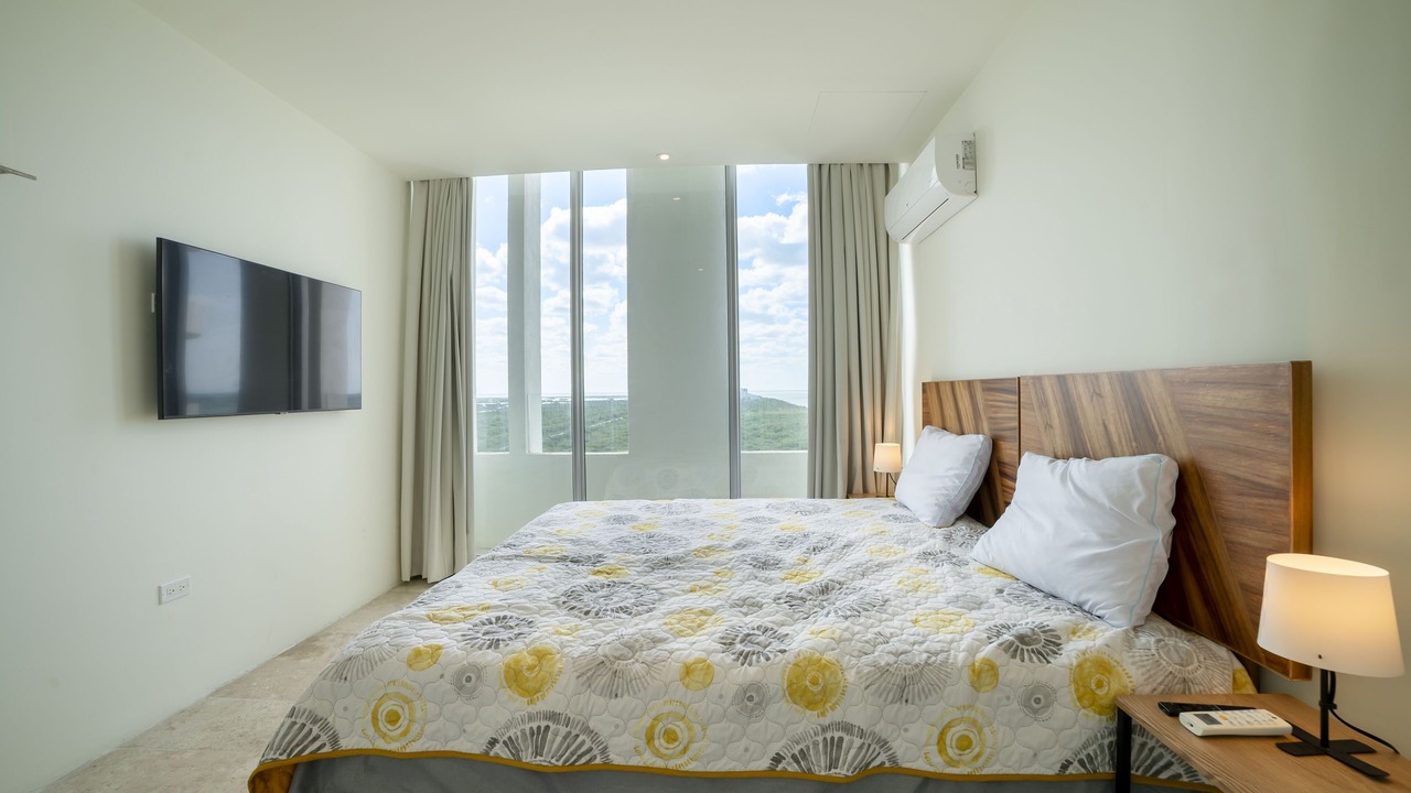 Photo of Bedroom in Miramar