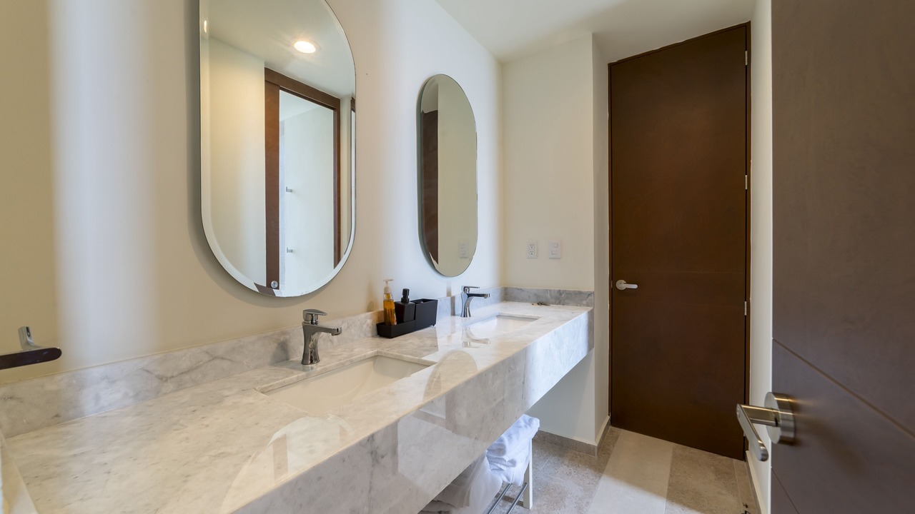 Photo of Bathroom in Miramar