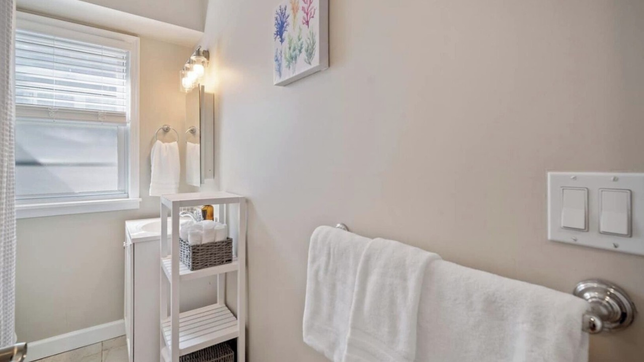 Photo of Bathroom in Margate City