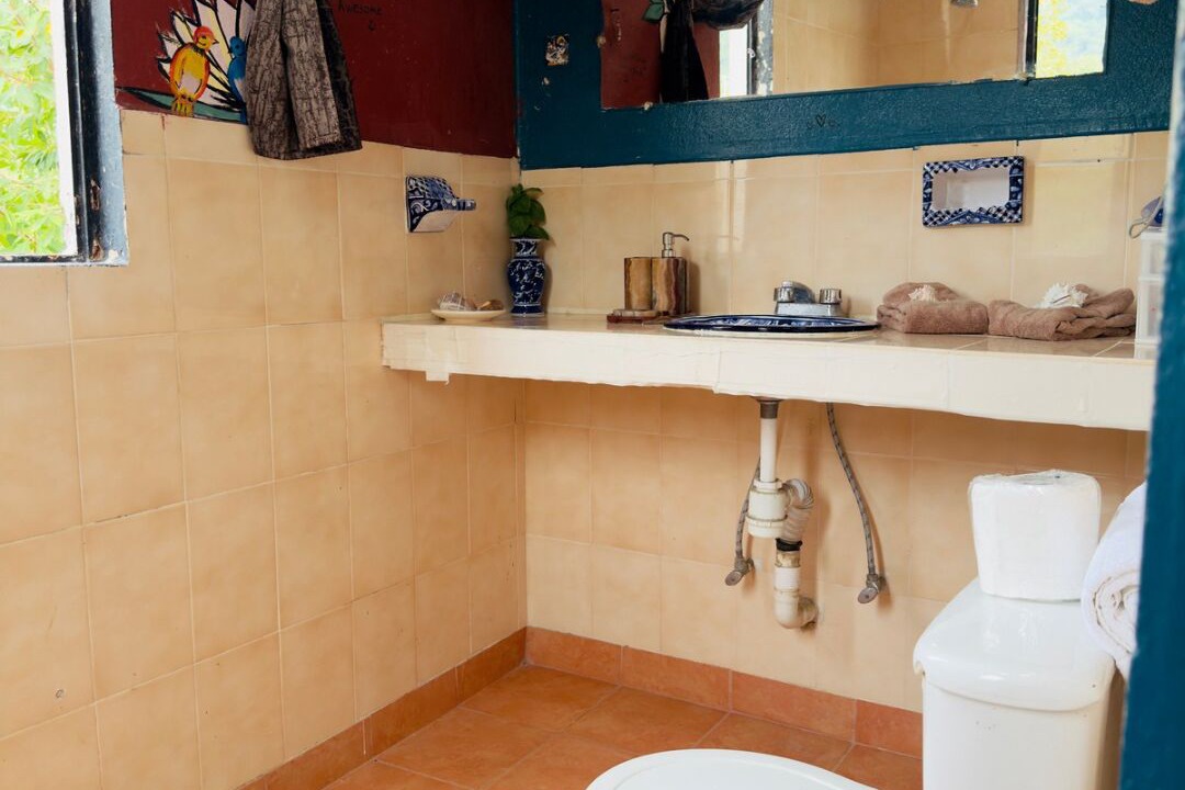 Photo of Bathroom in Quimixto