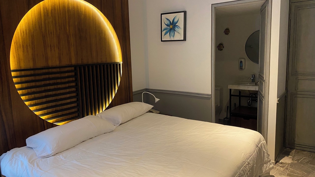 Photo of Bedroom in 12th Street