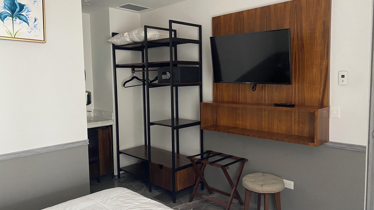 Photo of Bedroom in 12th Street