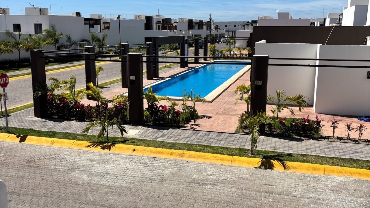 Photo of Outdoor in Sin Nombre