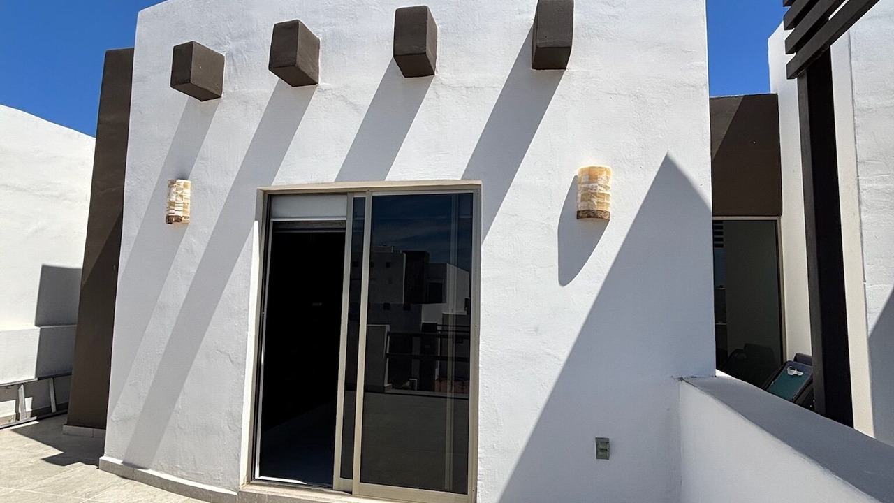 Photo of Outdoor in Sin Nombre