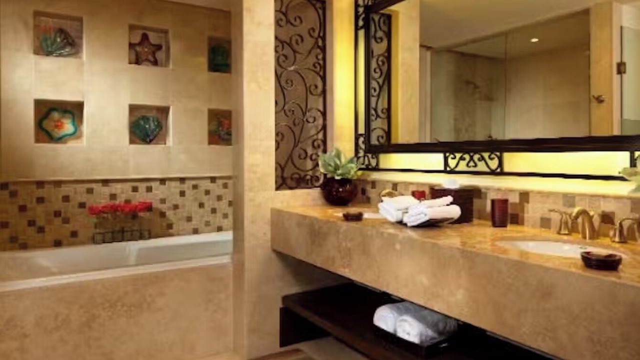 Photo of Bathroom in Marina