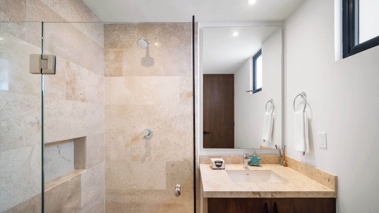 Photo of Bathroom in Miramar