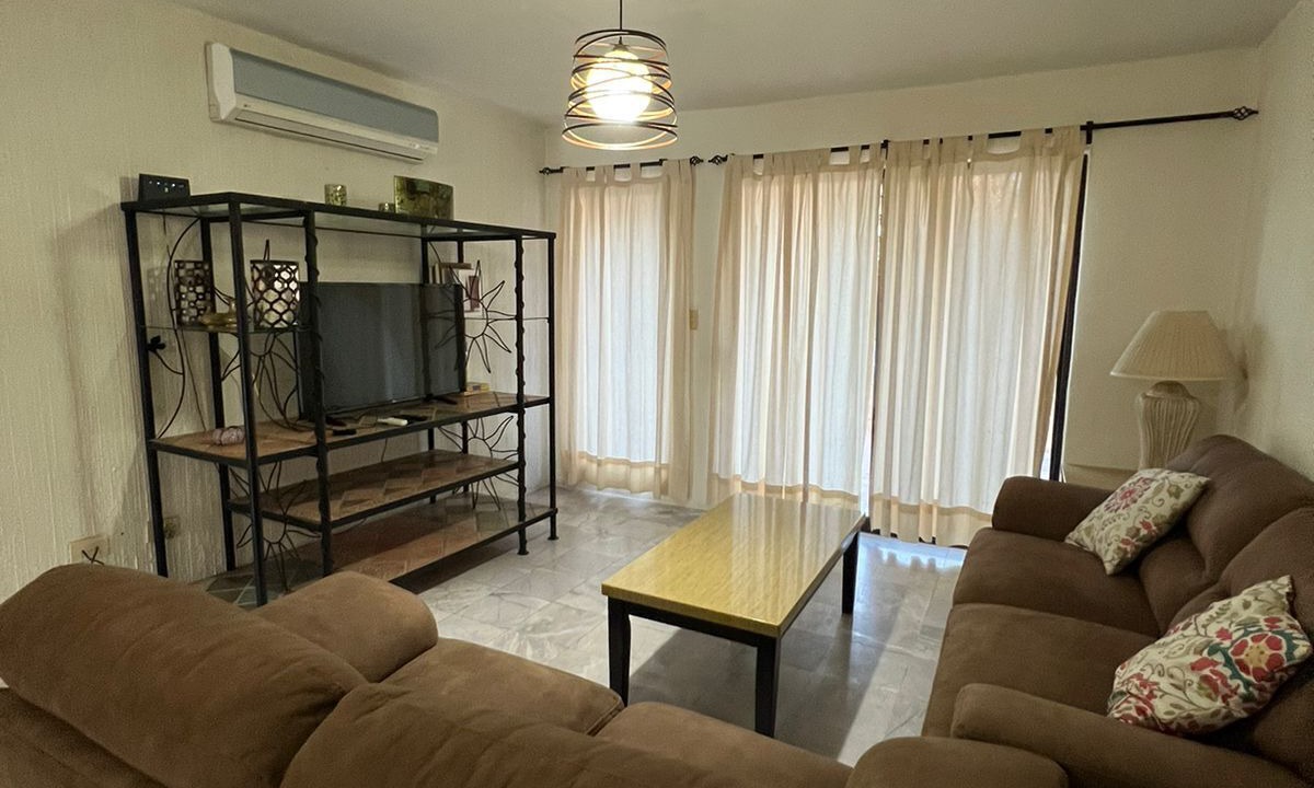 Photo of Livingroom in San Carlos