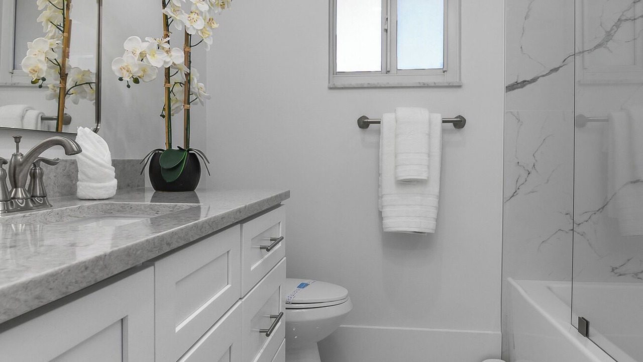 Photo of Bathroom in Eight Lakes