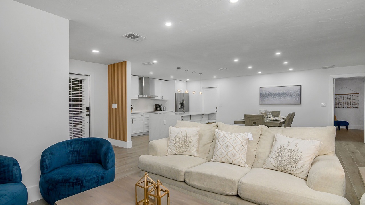 Photo of Livingroom in Eight Lakes