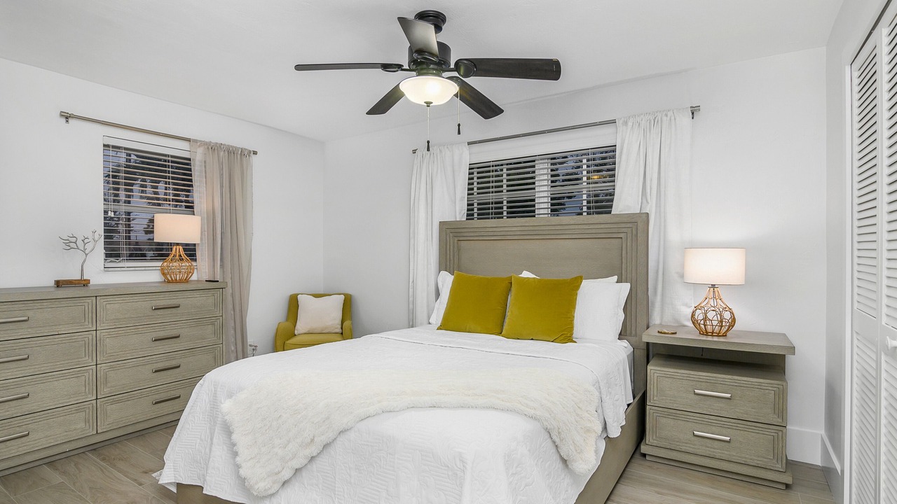 Photo of Bedroom in Eight Lakes