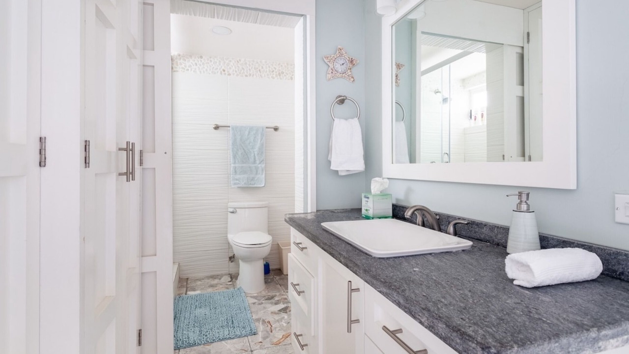 Photo of Bathroom in Club Deportivo