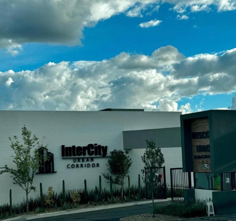 Photo of Buildings in El Marques