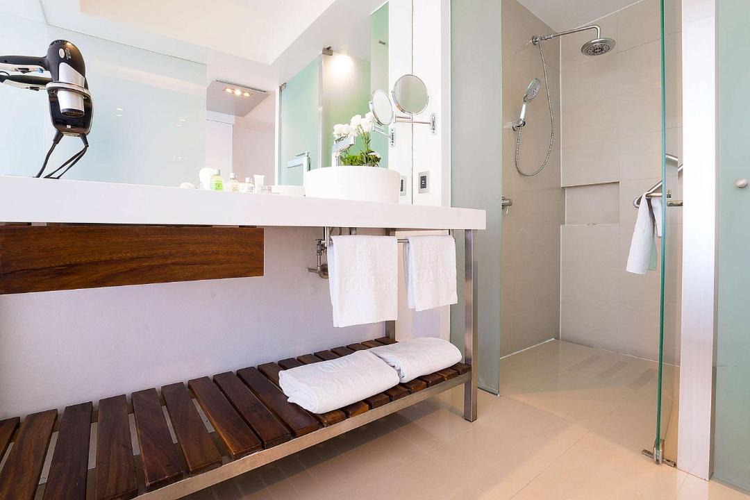 Photo of Bathroom in Lomas de Santa Fe