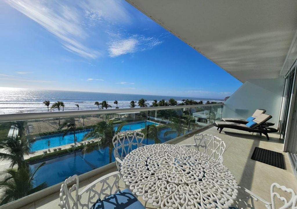 Photo of Patio Balcony in Cerritos