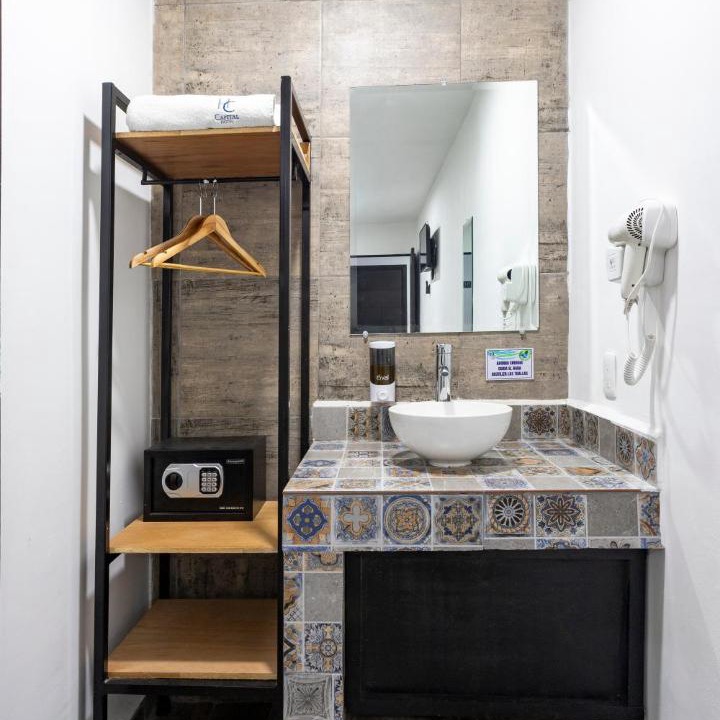 Photo of Bathroom in El Alamo