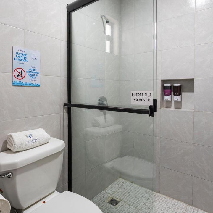 Photo of Bathroom in El Alamo