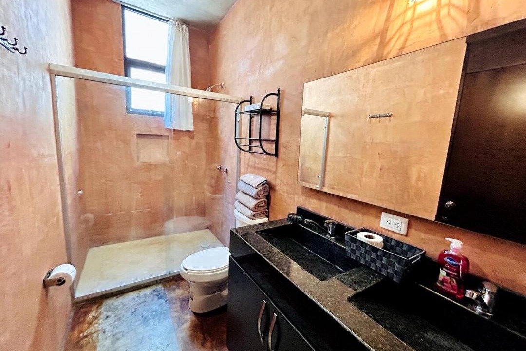 Photo of Bathroom in Balcones de Loma Linda