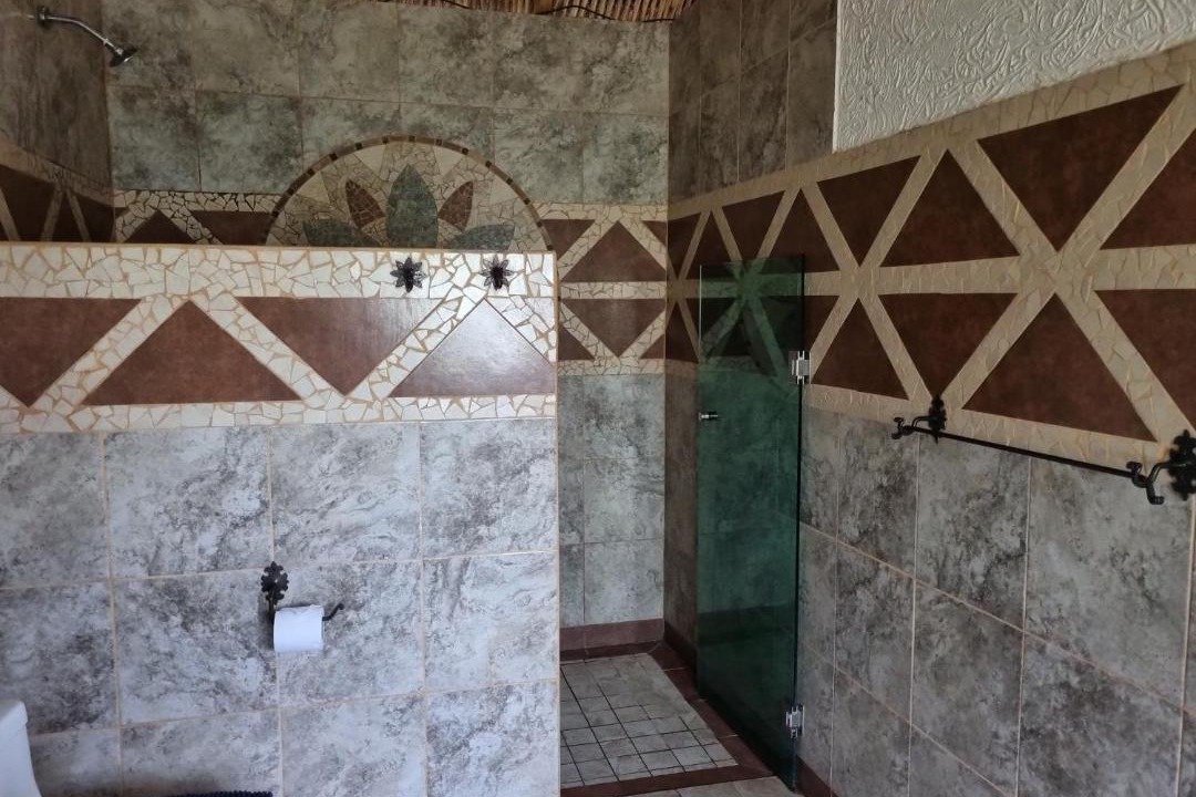 Photo of Bathroom in Riberas del Pilar