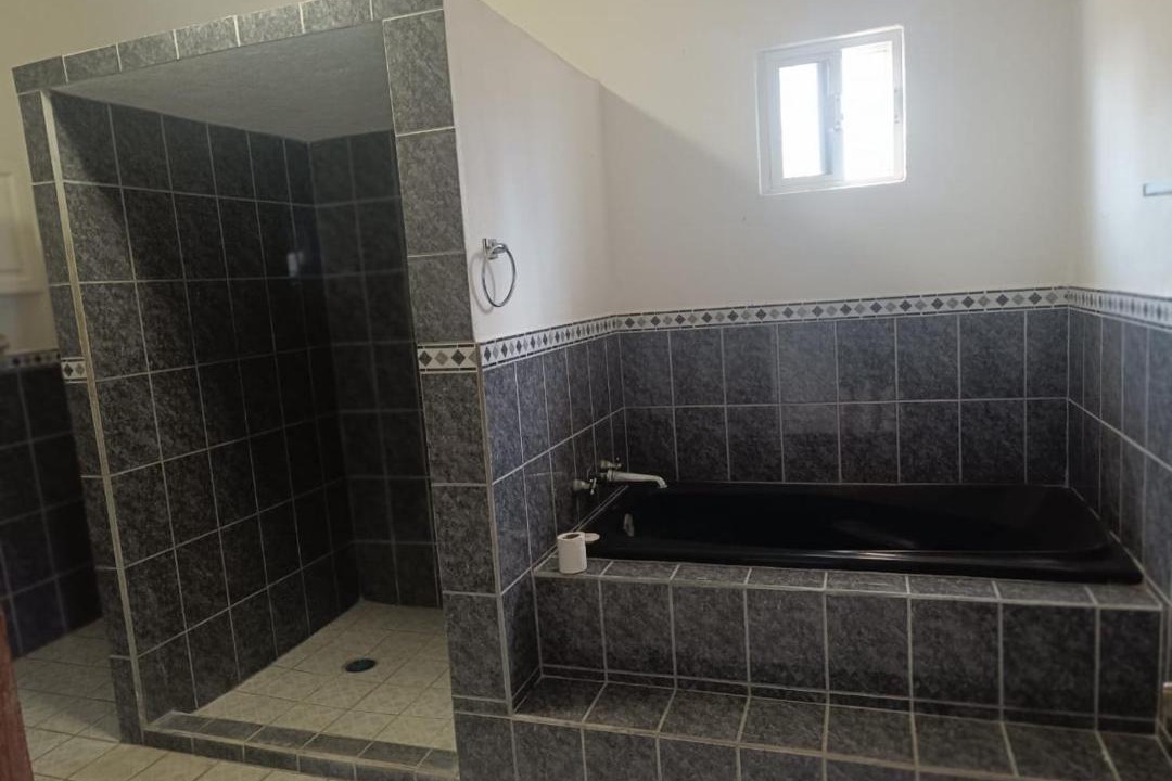 Photo of Bathroom in Mayto
