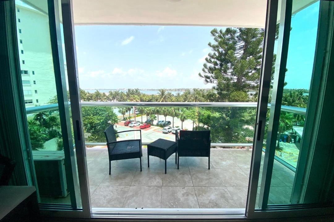Photo of Patio Balcony in Punta Cancun