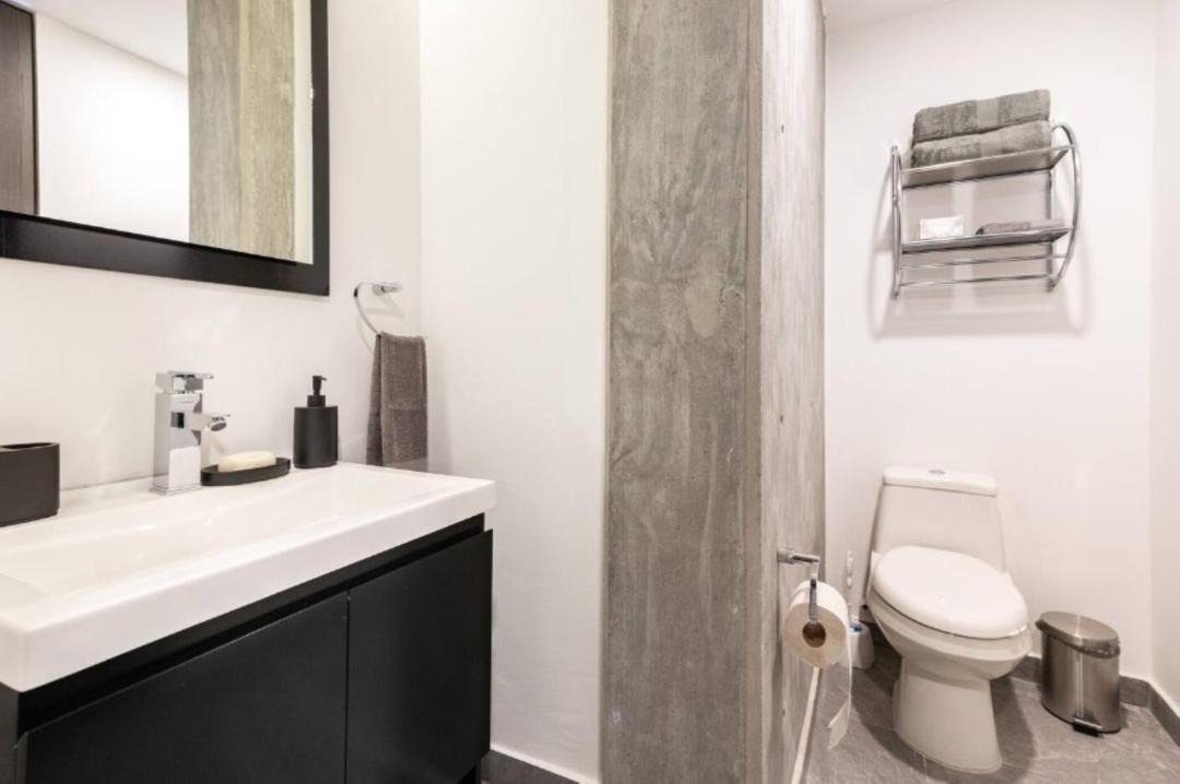 Photo of Bathroom in Reforma