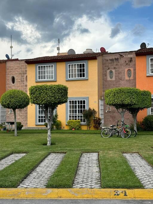 Photo of Buildings in Crucero Tezoyuca